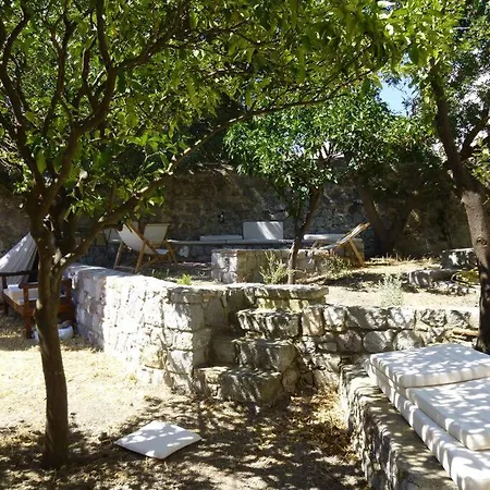 Traditional House With Garden In Historic Town By Jj Hospitality Сasa de vacaciones *